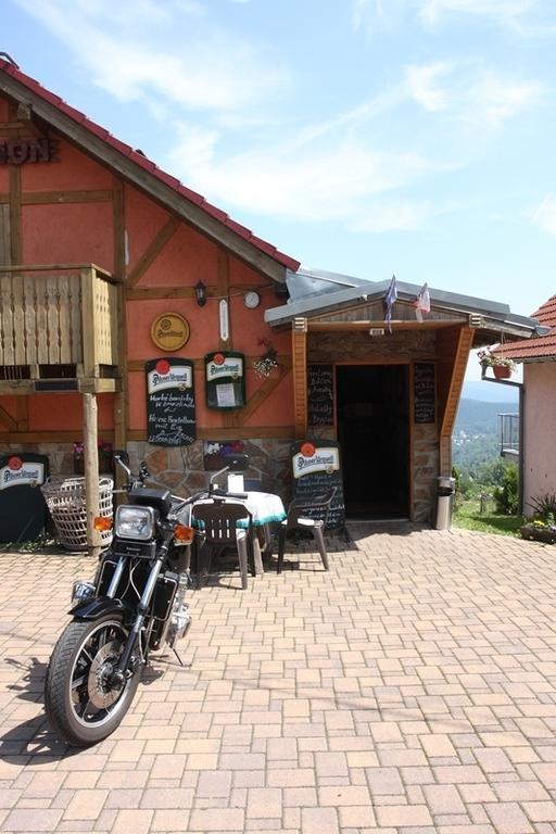 Restaurant Pension-Anton Яхимів Екстер'єр фото